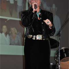 Sara Jerome – Auctioneer